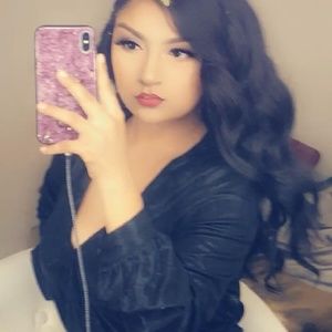 Meet your Posher, Melissa